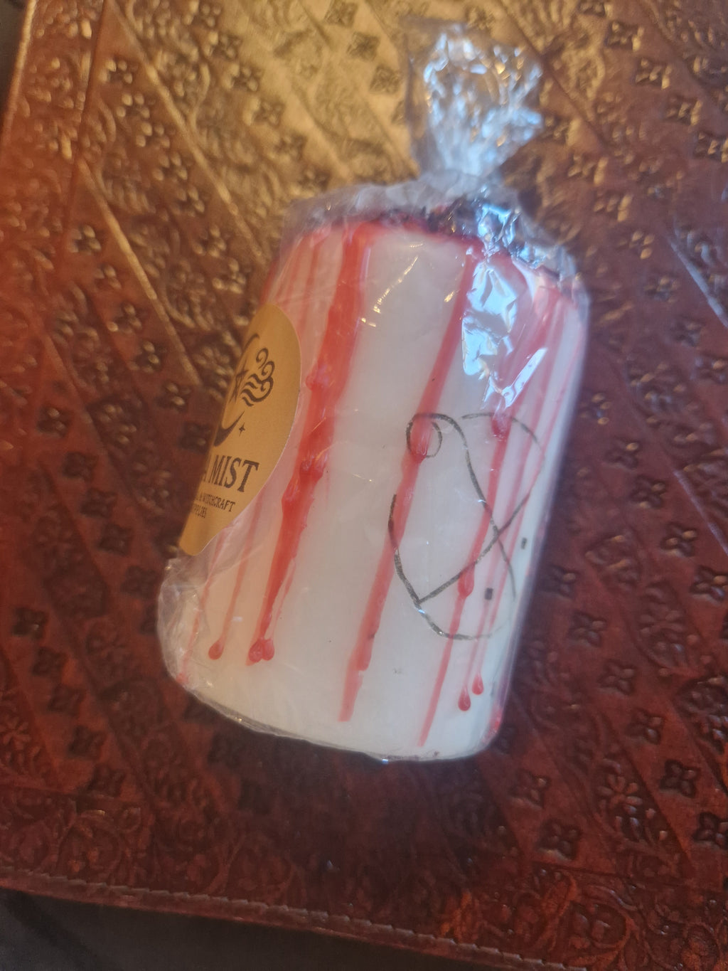 Manifest self love candle